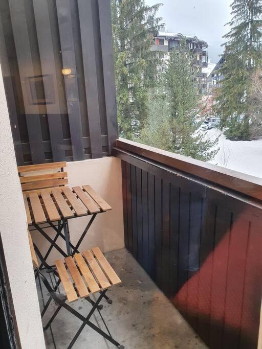 Joli Appartement Le Chamois Blanc Chamonix, Parking Exterior photo